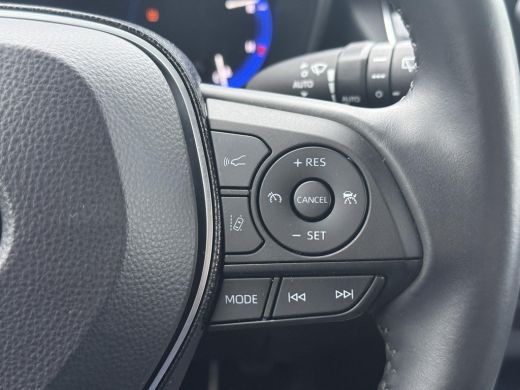 Toyota Corolla 1.8 Hybrid Executive **NAVIGATIE/ PARKEERSENSOREN/ KEYLESS/ 36 MAANDEN GARANTIE** ActivLease financial lease