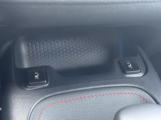 Toyota Corolla 1.8 Hybrid Executive **NAVIGATIE/ PARKEERSENSOREN/ KEYLESS/ 36 MAANDEN GARANTIE** ActivLease financial lease