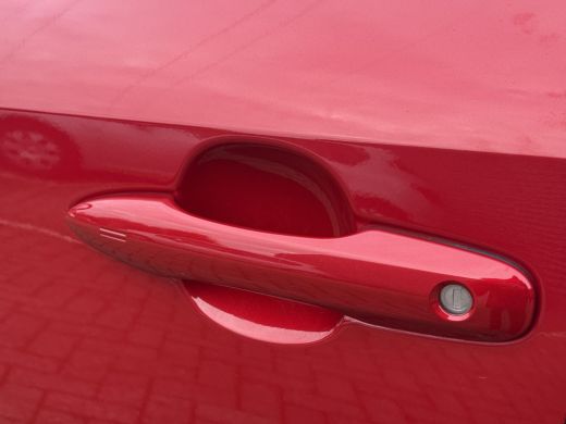 Toyota Corolla 1.8 Hybrid Executive **NAVIGATIE/ PARKEERSENSOREN/ KEYLESS/ 36 MAANDEN GARANTIE** ActivLease financial lease