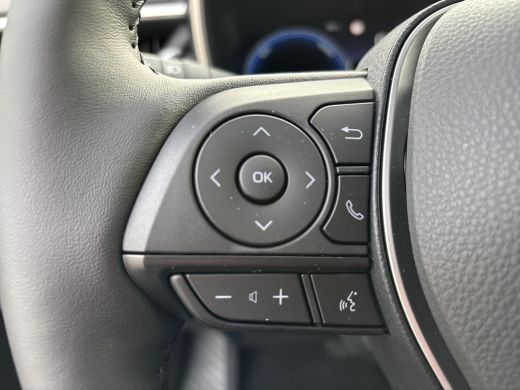 Toyota Corolla Cross Hybrid 140 Dynamic ActivLease financial lease