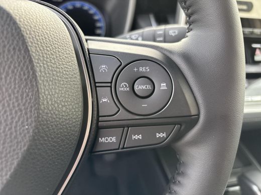 Toyota Corolla Cross Hybrid 140 Dynamic ActivLease financial lease