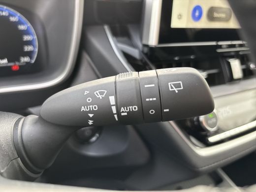 Toyota Corolla Cross Hybrid 140 Dynamic ActivLease financial lease