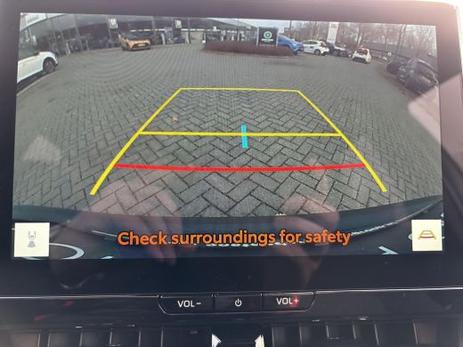 Toyota Corolla Cross Hybrid 140 Dynamic ActivLease financial lease