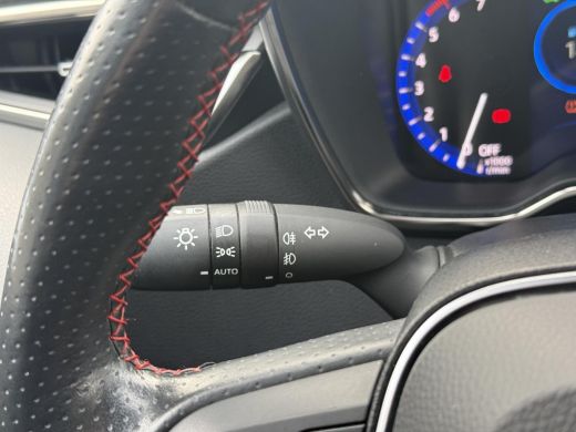 Toyota Corolla Touring Sports 1.8 Hybrid GR-Sport **NAVIGATIE/ HEAD-UP DISLPAY/ STOEL EN STUURWIELVERWARMING/ 36 MAANDEN GARANT... ActivLease financial lease