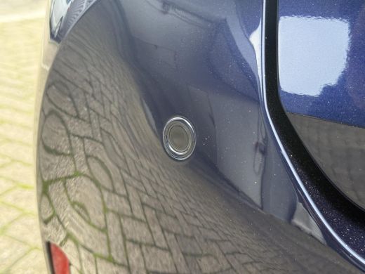 Toyota Corolla Touring Sports 1.8 Hybrid GR-Sport **NAVIGATIE/ HEAD-UP DISLPAY/ STOEL EN STUURWIELVERWARMING/ 36 MAANDEN GARANT... ActivLease financial lease