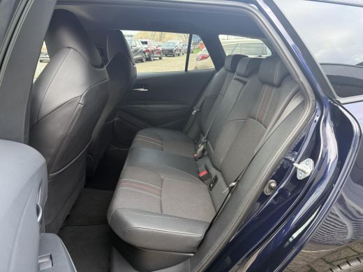 Toyota Corolla Touring Sports 1.8 Hybrid GR-Sport **NAVIGATIE/ HEAD-UP DISLPAY/ STOEL EN STUURWIELVERWARMING/ 36 MAANDEN GARANT... ActivLease financial lease