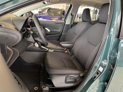 Toyota Yaris 1.5 Hybrid 115 Comfort | Uit voorraad leverbaar | ActivLease financial lease