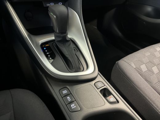 Toyota Yaris 1.5 Hybrid 115 Comfort | Uit voorraad leverbaar | ActivLease financial lease