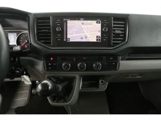 Volkswagen Crafter 35 2.0 TDI 177PK L3H3 | 3500kg Trekgew. | Trekh. | Airco | Cruise | 3-Zits | Carplay | Parkeersens. ActivLease financial lease