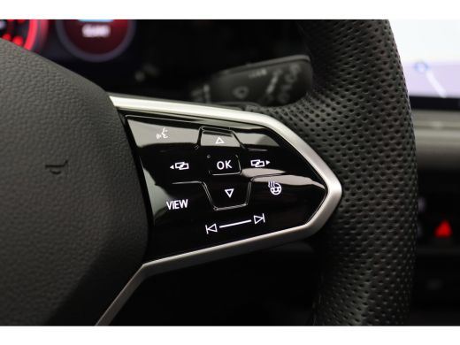 Volkswagen Golf 2.0 TSI GTI 245PK DSG Pano-Schuifdak, Matrix-LED, Head-up Display, Dodehoek Sensor, Achterruitrij... ActivLease financial lease