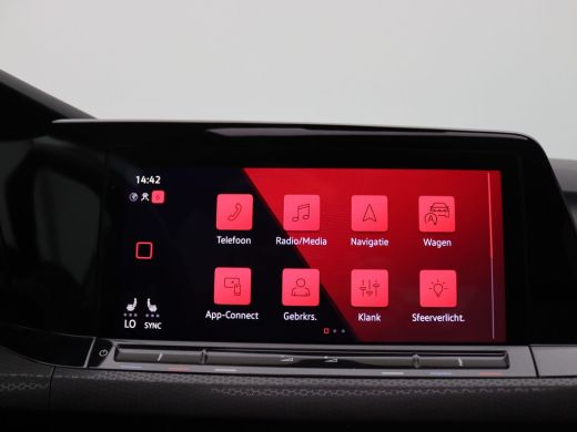 Volkswagen Golf 2.0 TSI GTI 245PK DSG Pano-Schuifdak, Matrix-LED, Head-up Display, Dodehoek Sensor, Achterruitrij... ActivLease financial lease