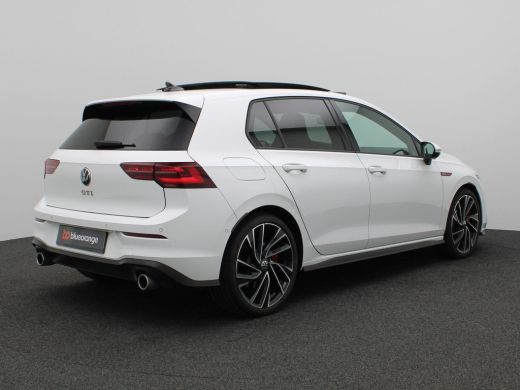 Volkswagen Golf 2.0 TSI GTI 245PK DSG Pano-Schuifdak, Matrix-LED, Head-up Display, Dodehoek Sensor, Achterruitrij... ActivLease financial lease