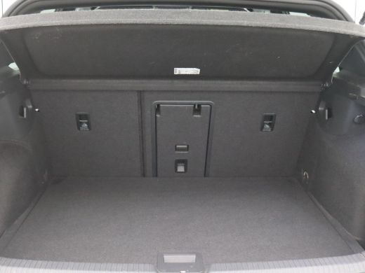 Volkswagen Golf 2.0 TSI GTI 245PK DSG Pano-Schuifdak, Matrix-LED, Head-up Display, Dodehoek Sensor, Achterruitrij... ActivLease financial lease