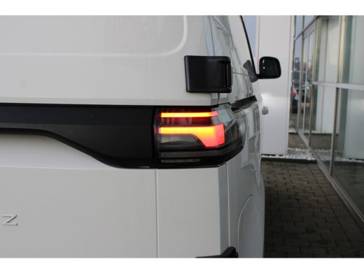 Volkswagen ID. Buzz Cargo Cargo 77 kWh 204 pk Dubbele Schuifdeur | Trekhaak | Carbolt Systeem | Alarm Klasse 3 | Bijrijders... ActivLease financial lease
