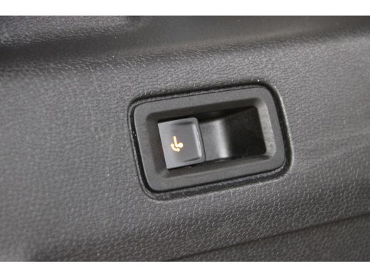 Volkswagen ID. Buzz Cargo Cargo 77 kWh 204 pk Dubbele Schuifdeur | Trekhaak | Carbolt Systeem | Alarm Klasse 3 | Bijrijders... ActivLease financial lease