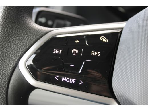 Volkswagen ID. Buzz Cargo Cargo 77 kWh 204 pk Dubbele Schuifdeur | Trekhaak | Carbolt Systeem | Alarm Klasse 3 | Bijrijders... ActivLease financial lease