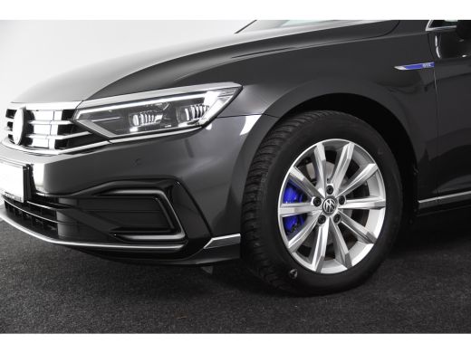 Volkswagen Passat Variant 1.4 TSI PHEV GTE Highline *1ste Eigenaar*Leer*Navigatie*Trekhaak* ActivLease financial lease