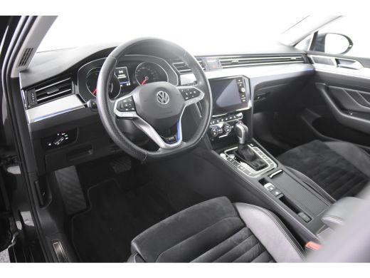 Volkswagen Passat Variant 1.4 TSI PHEV GTE Highline *1ste Eigenaar*Leer*Navigatie*Trekhaak* ActivLease financial lease