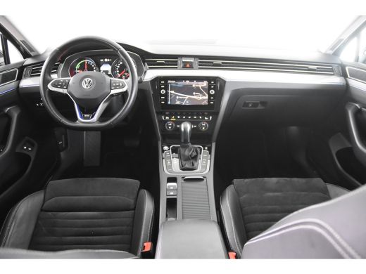 Volkswagen Passat Variant 1.4 TSI PHEV GTE Highline *1ste Eigenaar*Leer*Navigatie*Trekhaak* ActivLease financial lease