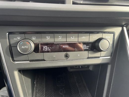 Volkswagen Polo 1.0 TSI 95 pk Highline | Navi | Carplay | Executive | Climate Control | PDC V+A | ActivLease financial lease