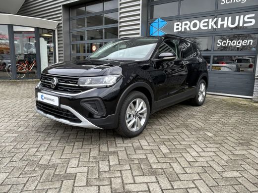 Volkswagen T-Cross Life Edition Inclusief €2000,- inruilvoordeel | 'App-Connect' draadloze smartphone integratie | 4... ActivLease financial lease