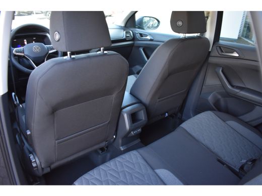 Volkswagen T-Cross Life Edition Inclusief €2000,- inruilvoordeel | 'App-Connect' draadloze smartphone integratie | 4... ActivLease financial lease