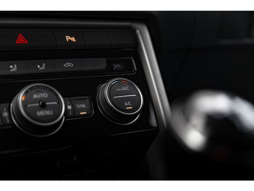 Volkswagen T-Roc 1.0 TSI Style | Navi | Adaptive Cruise | App Connect | ActivLease financial lease