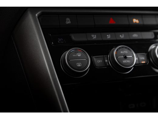 Volkswagen T-Roc 1.0 TSI Style | Navi | Adaptive Cruise | App Connect | ActivLease financial lease