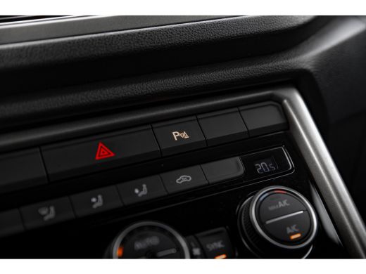 Volkswagen T-Roc 1.0 TSI Style | Navi | Adaptive Cruise | App Connect | ActivLease financial lease