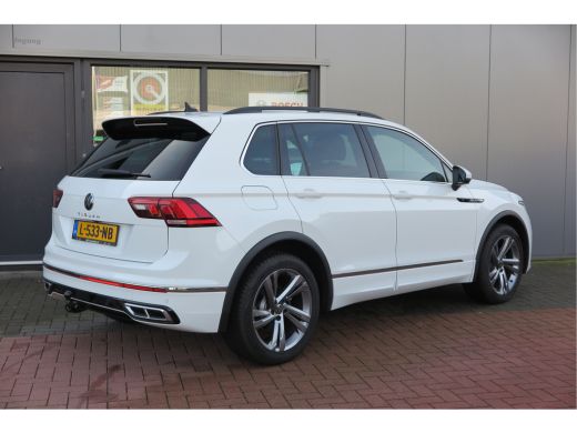 Volkswagen Tiguan 1.5 TSI 150pk DSG 2xR-Line Virtual Cockpit , Trekhaak, Camera , Navi , DAB+ , Carplay , Led verli... ActivLease financial lease