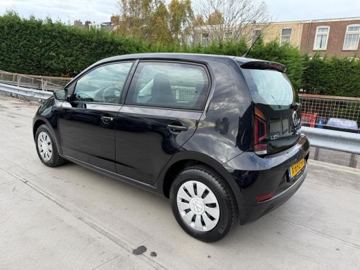 Volkswagen up! 1.0 | Cruise Control | Climate Control | Achteruitrijcamera ActivLease financial lease