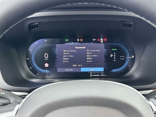 Volvo  XC60 2.0 T6 Plug-in hybrid AWD Plus Dark | 19" Allseason | Luchtvering | Geventileerd Nappa Leder | Tr... ActivLease financial lease