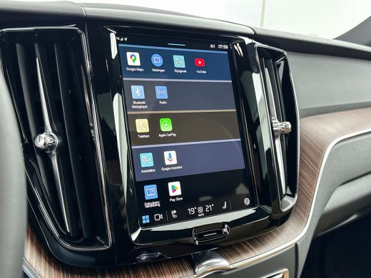 Volvo  XC60 2.0 T6 Plug-in hybrid AWD Plus Dark | 19" Allseason | Luchtvering | Geventileerd Nappa Leder | Tr... ActivLease financial lease