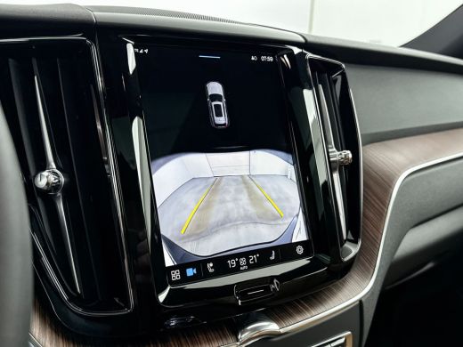 Volvo  XC60 2.0 T6 Plug-in hybrid AWD Plus Dark | 19" Allseason | Luchtvering | Geventileerd Nappa Leder | Tr... ActivLease financial lease