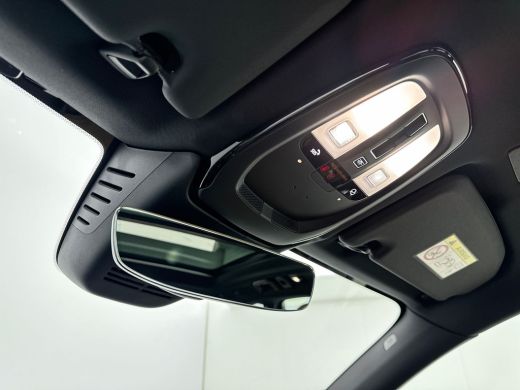 Volvo  XC60 2.0 T6 Plug-in hybrid AWD Plus Dark | 19" Allseason | Luchtvering | Geventileerd Nappa Leder | Tr... ActivLease financial lease