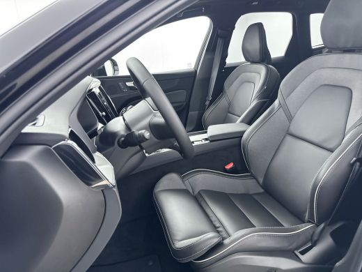 Volvo  XC60 T6 Recharge Plus Dark | 19" Allseason | Sportstoelen | Trekhaak | Full LED | Elektrisch verstelba... ActivLease financial lease