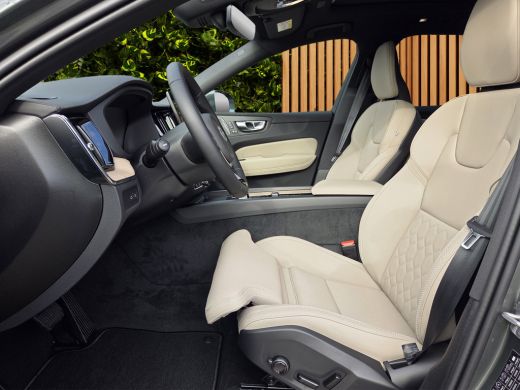 Volvo  XC60 Recharge Plug-In Hybrid AWD Ultra Bright | Pilot Assist | 21" Velgen | Panoramadak | 360 Camera |... ActivLease financial lease