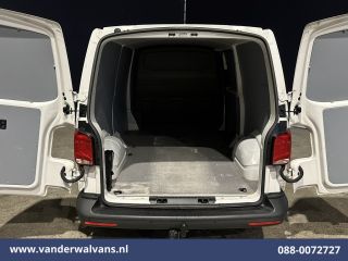 Volkswagen Transporter 2.0 TDI 150pk L2H1 Euro6 Airco | Navigatie | Apple Carplay | Cruisecontrol Trekhaak, Android Auto...