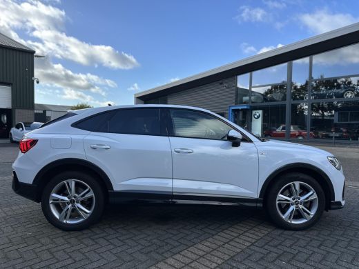 Audi Q3 45 TFSI e S Edition PLUG IN HYBRIDE||2x S-LINE BINNEN + BUITEN| ADAPTIVE CRUISE| DODE HOEK | ELEK... ActivLease financial lease