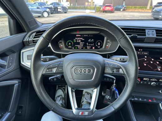 Audi Q3 45 TFSI e S Edition PLUG IN HYBRIDE||2x S-LINE BINNEN + BUITEN| ADAPTIVE CRUISE| DODE HOEK | ELEK... ActivLease financial lease