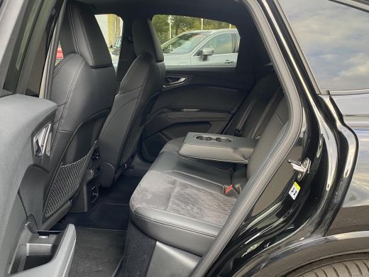 Audi Q4 e-tron 50 quattro 77 kWh S LINE in- exterieur | HEAD UP DISPLAY | ELECTR. STOELEN+GEHEUGEN | PANORAMADAK... ActivLease financial lease