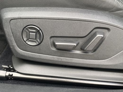 Audi Q4 e-tron 50 quattro 77 kWh S LINE in- exterieur | HEAD UP DISPLAY | ELECTR. STOELEN+GEHEUGEN | PANORAMADAK... ActivLease financial lease