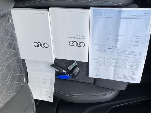 Audi Q4 e-tron 50 quattro 77 kWh S LINE in- exterieur | HEAD UP DISPLAY | ELECTR. STOELEN+GEHEUGEN | PANORAMADAK... ActivLease financial lease
