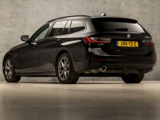 BMW 3 Serie Touring 320e High Executive 204Pk Automaat (APPLE CARPLAY, GROOT NAVI, COGNAC LEDER, TREKHAAK ELE... ActivLease financial lease