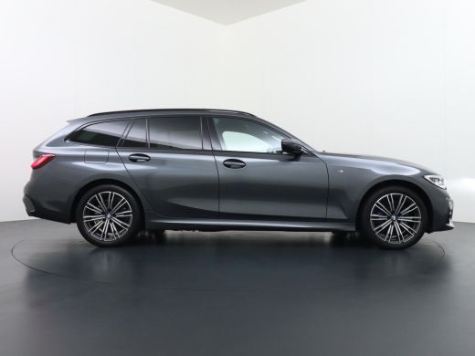 BMW 3 Serie Touring 330e High Executive VAN: &euro;36.900,- VOOR: &euro;32.877,- UW EINDEJAARSVOORDEEL: &euro;4.023,- | M SP... ActivLease financial lease