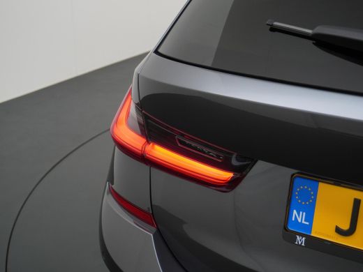 BMW 3 Serie Touring 330e High Executive VAN: &euro;36.900,- VOOR: &euro;32.877,- UW EINDEJAARSVOORDEEL: &euro;4.023,- | M SP... ActivLease financial lease
