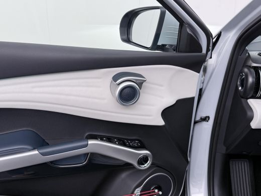 BYD ATTO 3 Comfort 60 kWh FABR. GARANTIE T/M 2029 | AANDRIJFLIJN EN ACCU ZELFS T/M 2031| PANO | STOELVERW.| ActivLease financial lease