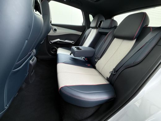 BYD ATTO 3 Comfort 60 kWh FABR. GARANTIE T/M 2029 | AANDRIJFLIJN EN ACCU ZELFS T/M 2031| PANO | STOELVERW.| ActivLease financial lease