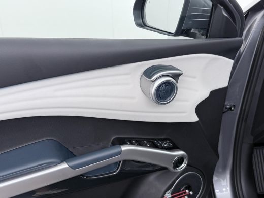 BYD ATTO 3 Comfort 60 kWh FABR. GARANTIE T/M 2029 | AANDRIJFLIJN EN ACCU ZELFS T/M 2031| PANO | STOELVERW.| ActivLease financial lease