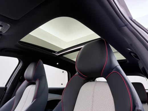 BYD ATTO 3 Comfort 60 kWh FABR. GARANTIE T/M 2029 | AANDRIJFLIJN EN ACCU ZELFS T/M 2031| PANO | STOELVERW.| ActivLease financial lease